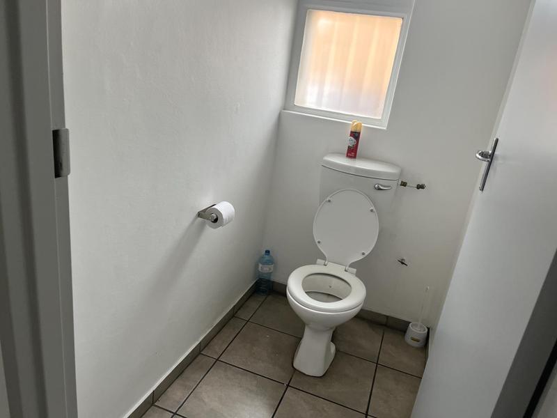 To Let Commercial Property for Rent in Montague Gardens Western Cape
